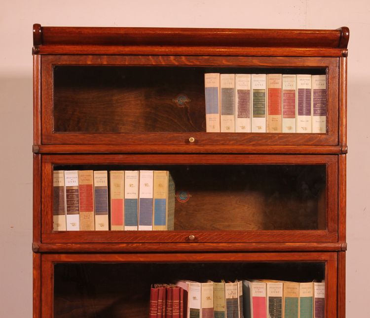 Globe Wernicke Bücherregal aus Eiche, 4 Elemente mit Schubladen