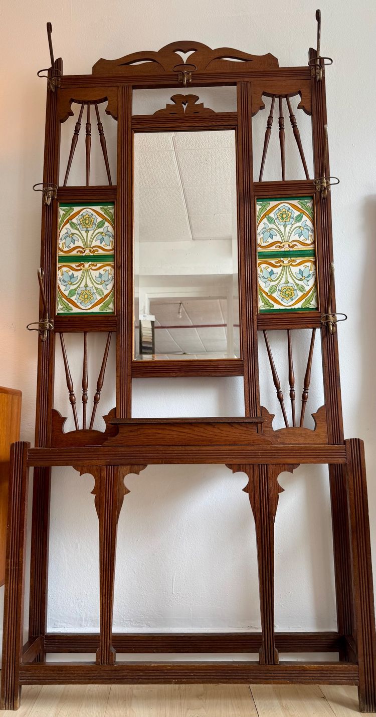 Spogliatoio in stile Art Nouveau