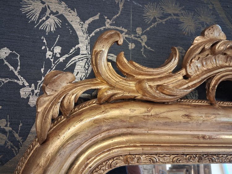 Louis Philippe period mirror, 161 x 90 cm, with pediment