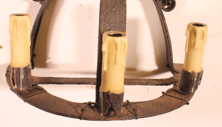 Coppia di applique da parete in ferro battuto in stile medievale