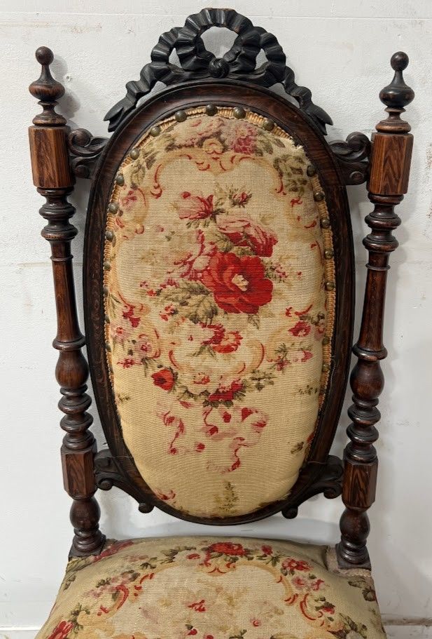 Napoleon III period solid wood chaise longue