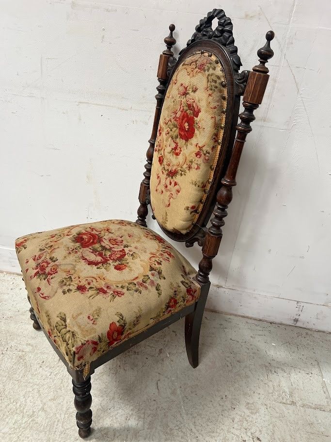 Napoleon III period solid wood chaise longue