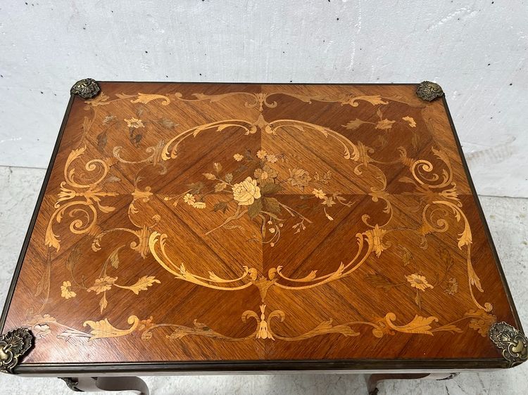 Louis XV style games table with inlaid decoration XX century