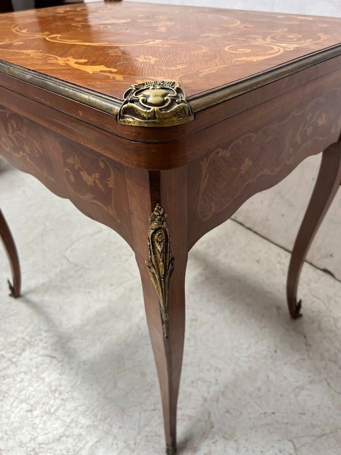 Louis XV style games table with inlaid decoration XX century