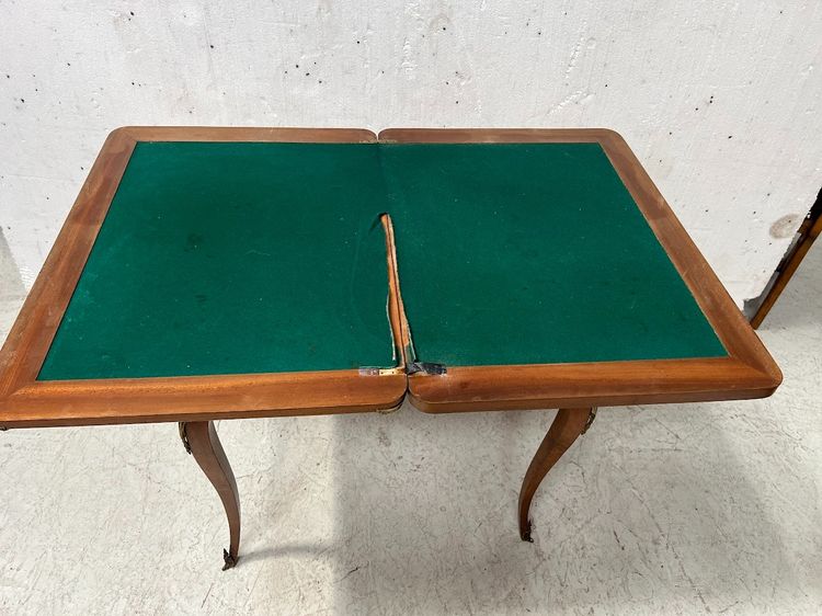 Louis XV style games table with inlaid decoration XX century
