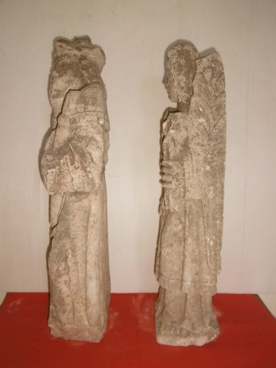 Sculture in pietra del XIII secolo