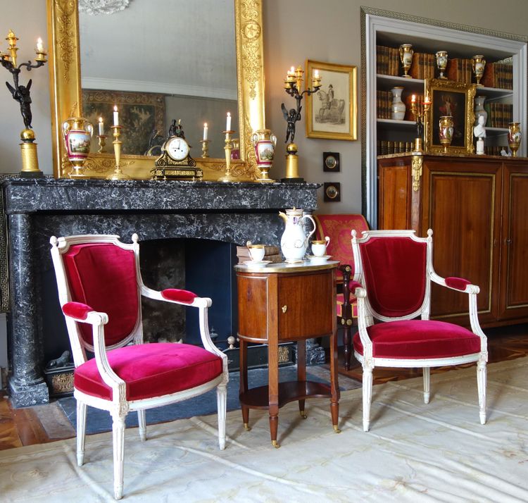 Louis XVI period mahogany coffee table or bedside table, late 18th - early 19th century