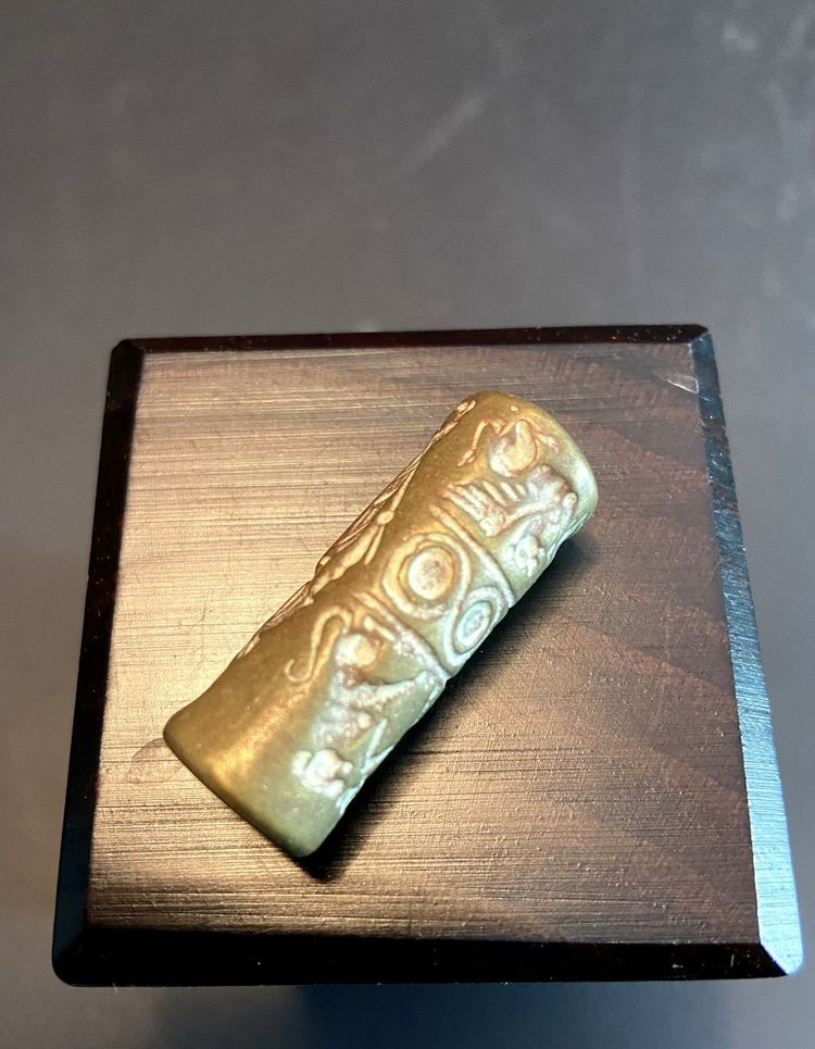 Bactrian civilization, 300/400 B.C., richly decorated bronze cylinder seal.