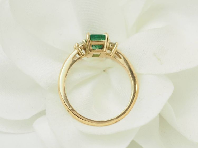 Bague Émeraude Zambie 0,85ct Diamants E VS Or Jaune 18kt 