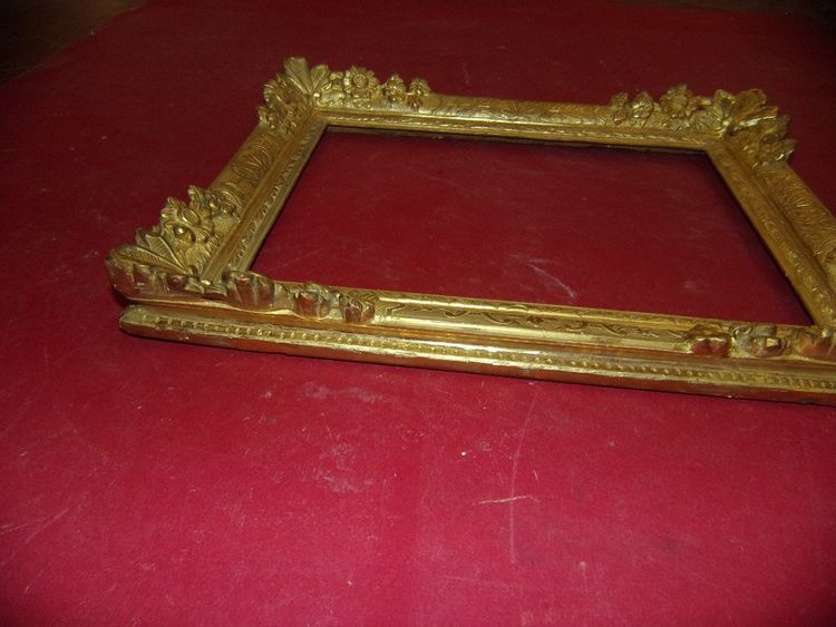 Cadre époque 19ème, En Bois Doré.