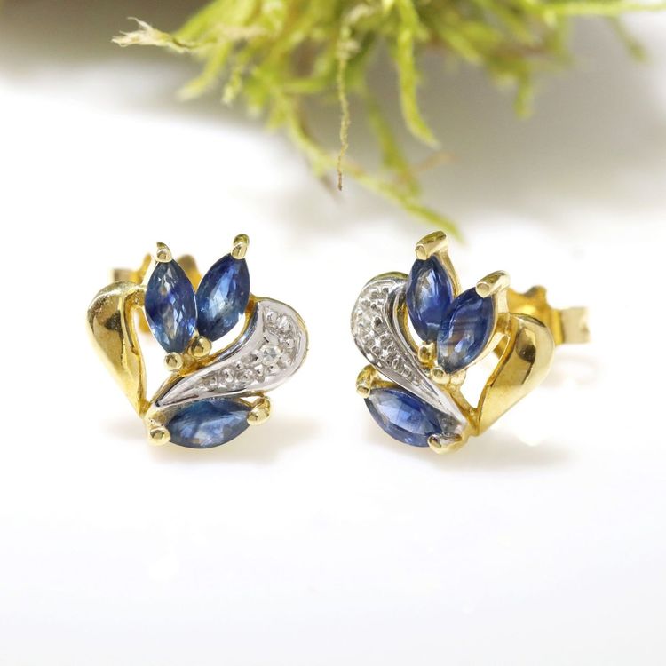 Puces d'oreilles or jaune diamants saphirs navette