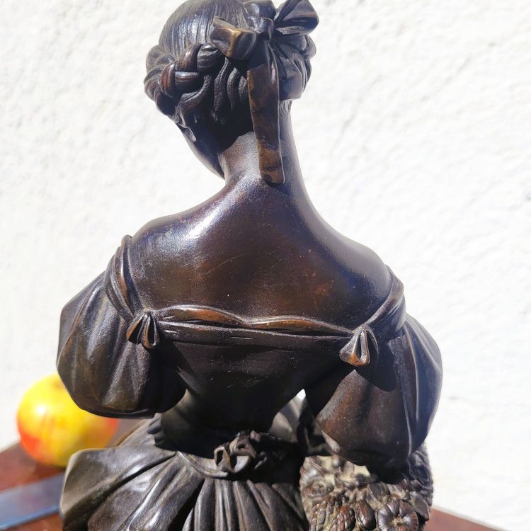 Couple of gallants in bronze, H 31cm, 19th century