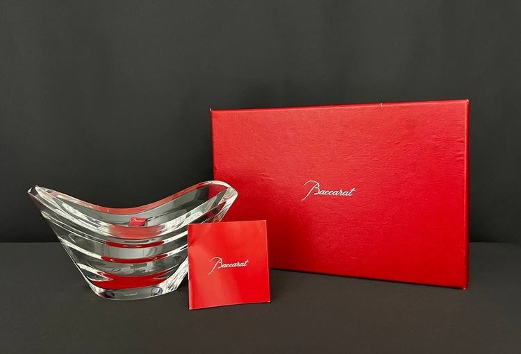 Baccarat Wave vase in solid crystal - Original case