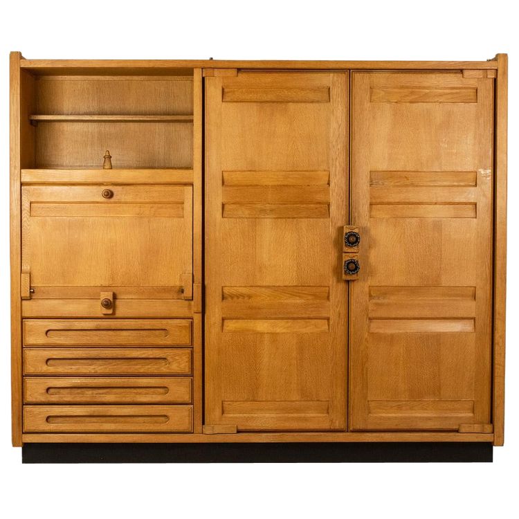 Guillerme et Chambron. Armoire en chêne avec secrétaire intégré. 1970-80 LS67342255