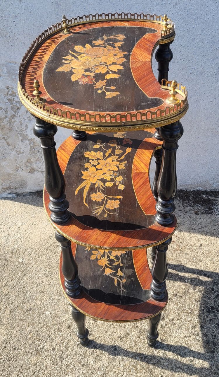 Bohnenförmiger Intarsien-Sockeltisch, Regal oder Beistelltisch im Stil Napoleons III.