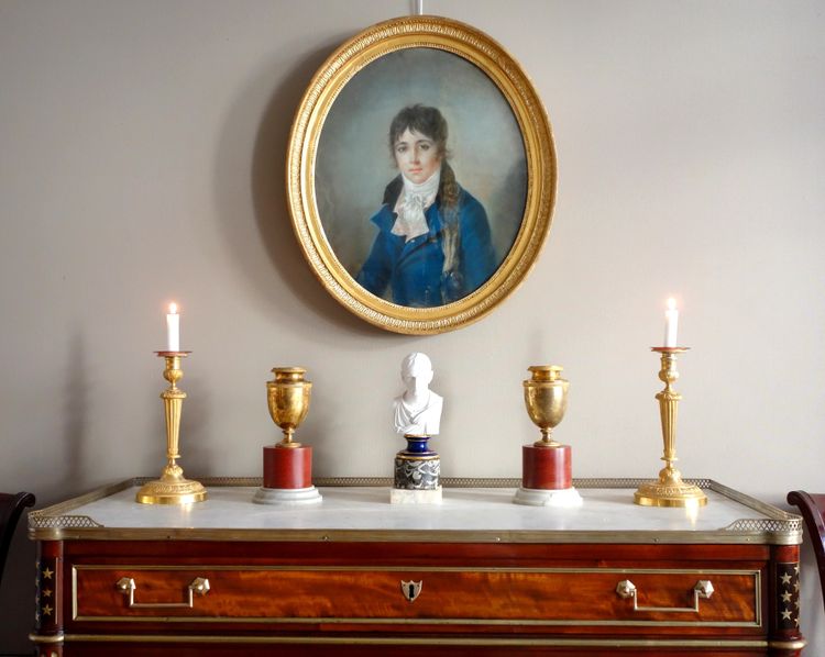 Ecole Française du début 19e siècle, portrait pastel d'un jeune aristocrate sous l'Empire