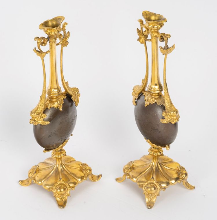 Pair of bronze vases with double patina, Barbedienne model, late XIXᵉ century.