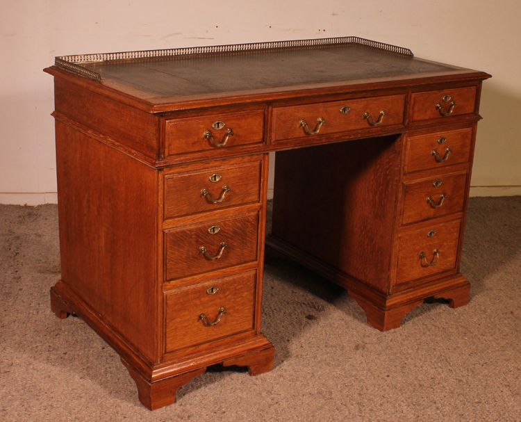 Bureau à Caissons En chêne 19° Siècle