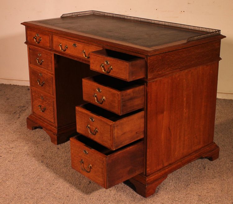 Bureau à Caissons En chêne 19° Siècle