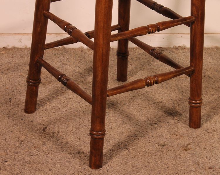 tabouret haut de bar en orme du 19° siècle