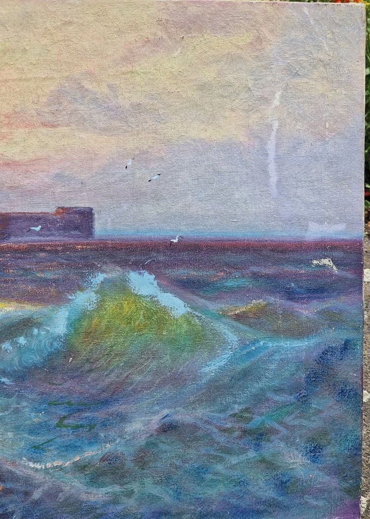 Picture of the Conchée fort in Saint Malo and wave effects at sunset