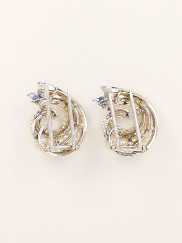 Double clips coquillage or blanc perles fines