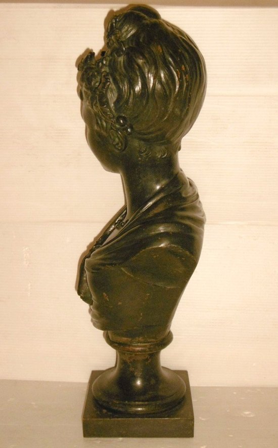 Busto firmato Lavergne