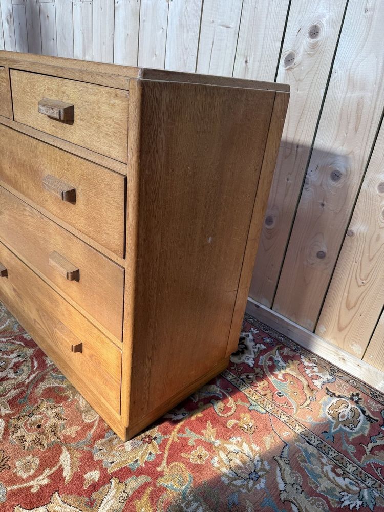 Commode en chêne massif époque 1950