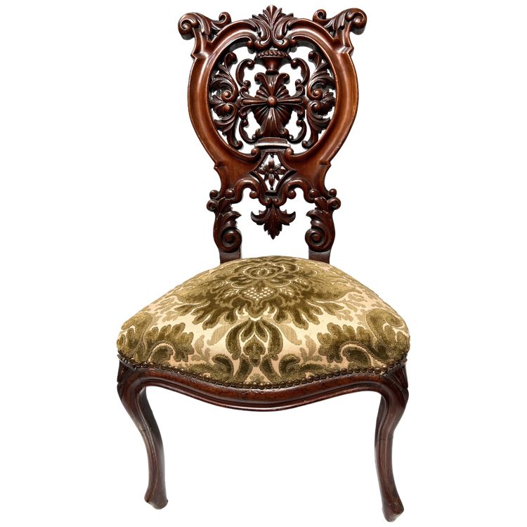 Chaise longue in mogano intagliato, periodo Napoleone III, XIX secolo.