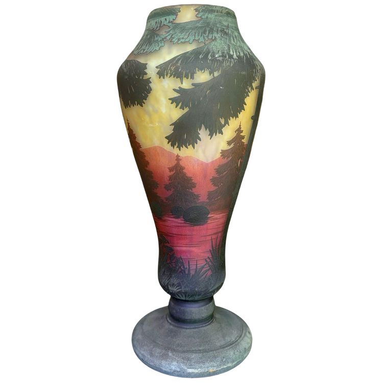 Vaso Daum con decorazione a tema lacustre