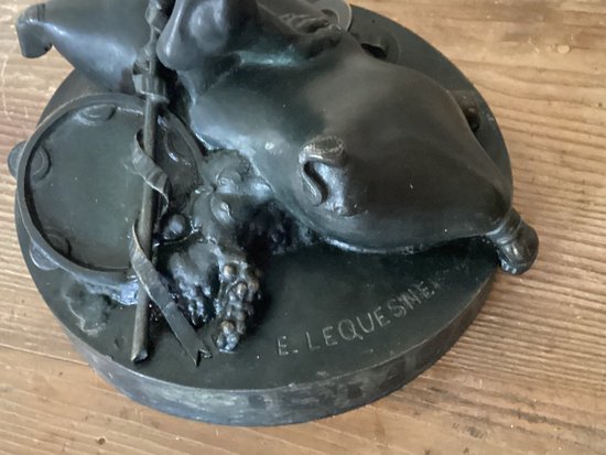 E.lequesne Bronzo con patina verde