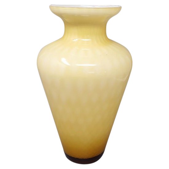 1960 Beautiful beige vase n Murano glass. Made in Italy