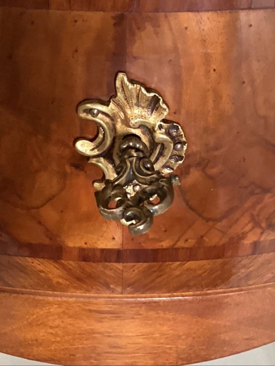 Commode Louis XV Galbée