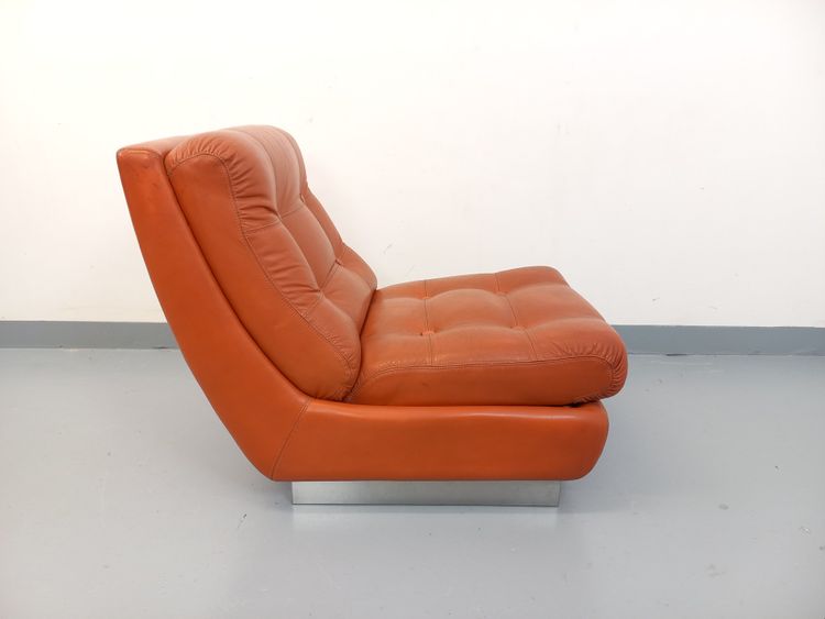 Fauteuil chauffeuse style Roche Bobois vintage en chrome et cuir tuile des années 70