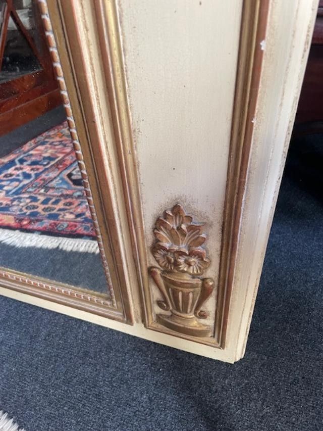 Louis XVI style trumeau decorated with a gallant scene