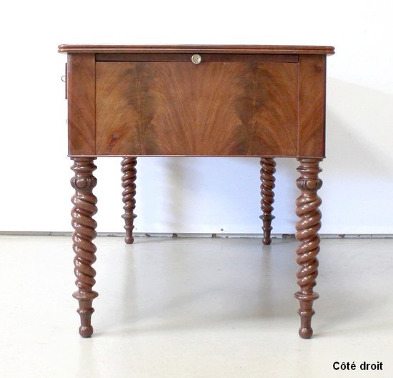 Flacher Mahagoni-Schreibtisch, Restaurationszeit – Anfang des 19. Jahrhunderts