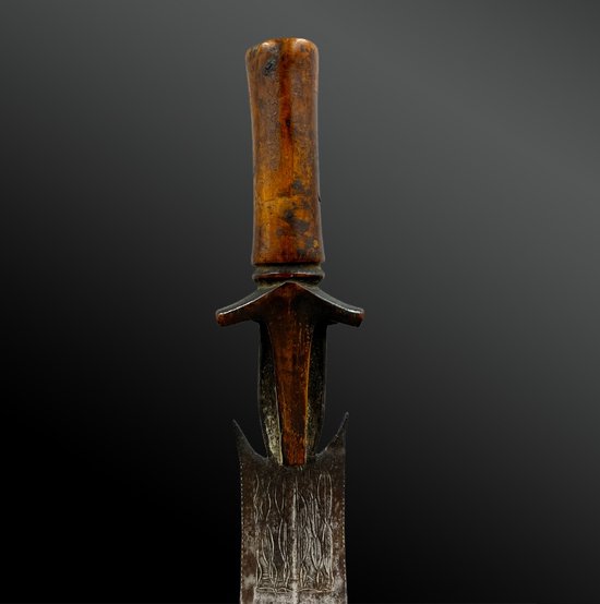Short Sword called "Ntsakh" or "Fa" - Fang culture, Gabon - First half of the 20th century