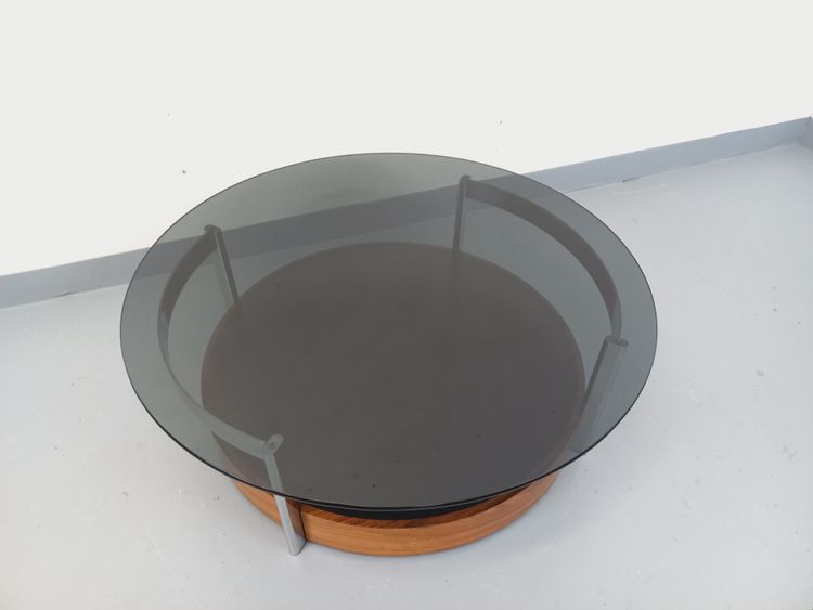 Table basse ronde italienne vintage en palissandre courbé, métal chromé et verre fumé des années 60 