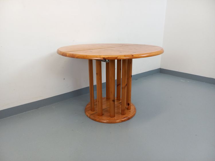Table à manger ronde scandinave vintage style Rainer Daumiller en pin des années 60 70 avec rallonge