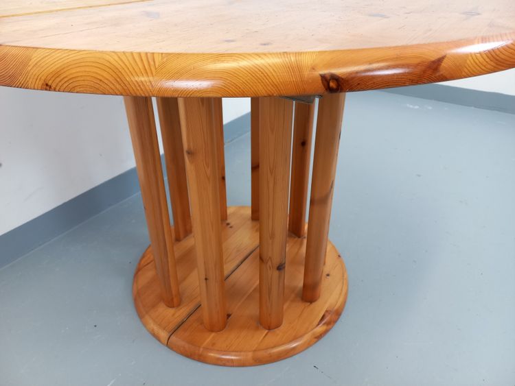 Table à manger ronde scandinave vintage style Rainer Daumiller en pin des années 60 70 avec rallonge