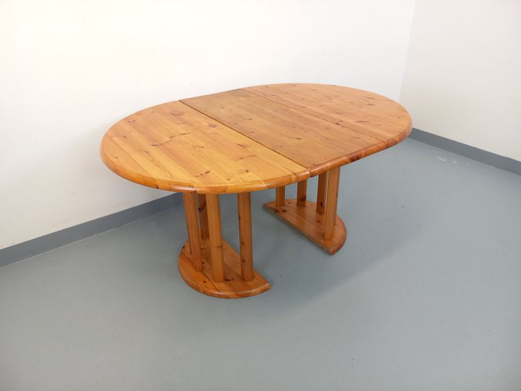 Table à manger ronde scandinave vintage style Rainer Daumiller en pin des années 60 70 avec rallonge