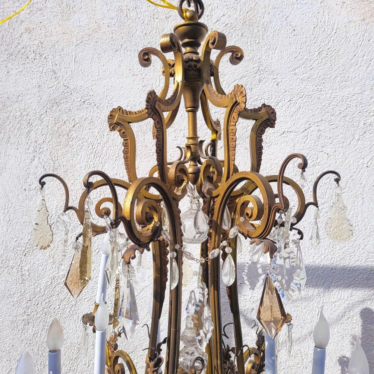 Grand lustre H130cm, bronze et cristal, début XXème siècle