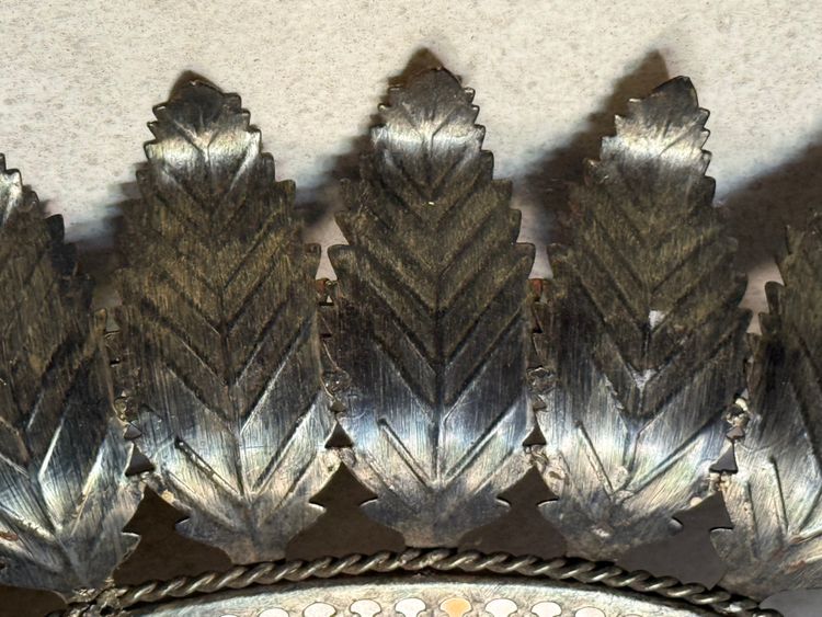 Oval iron mirror