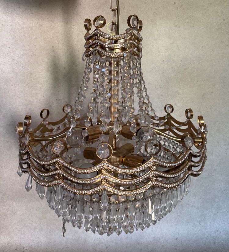 Modern basket chandelier