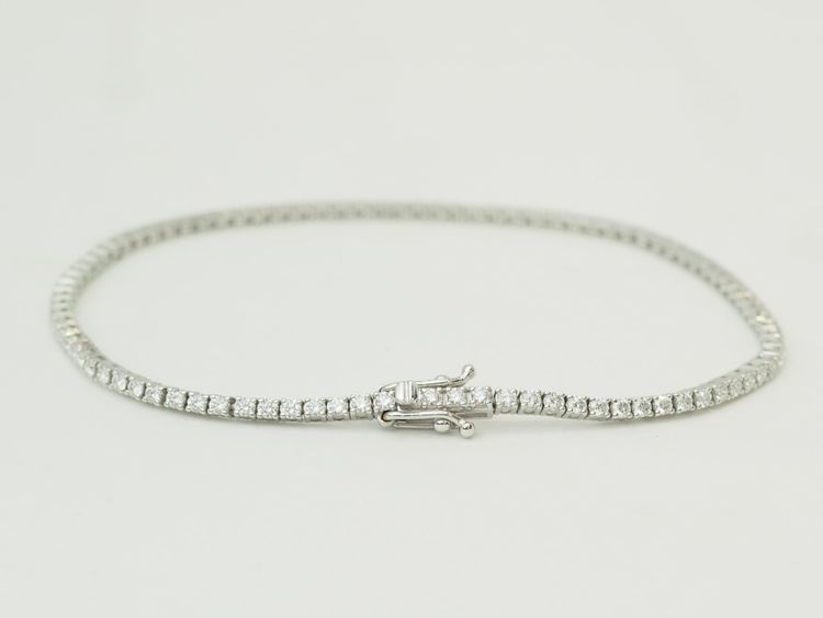 River bracelet in white gold and diamonds 1.84ct
