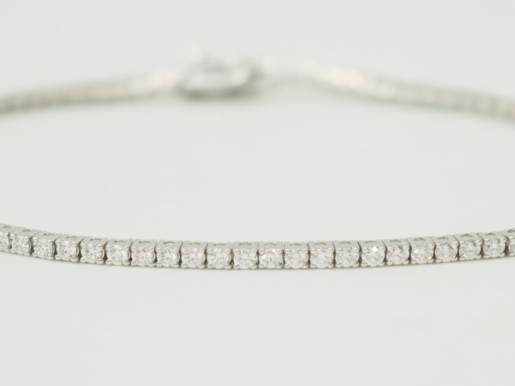 River bracelet in white gold and diamonds 1.84ct