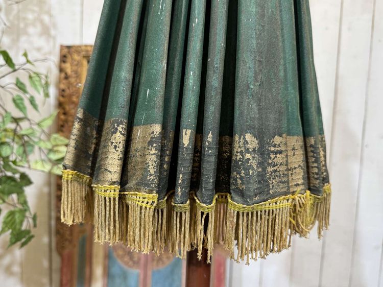 Parasol indonésien des années 1950 en papier peint, bois et laine