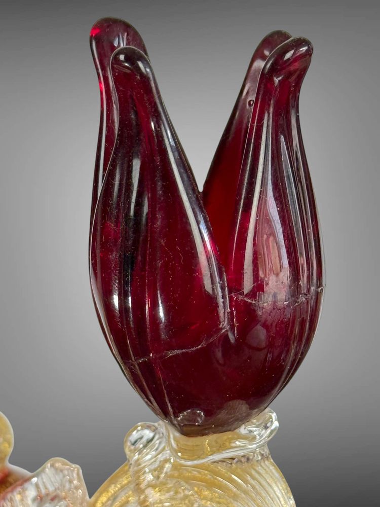 PAIRE DE BOUGEOIRS EN VERRE RUBIS DE MURANO DES ANNÉES 50