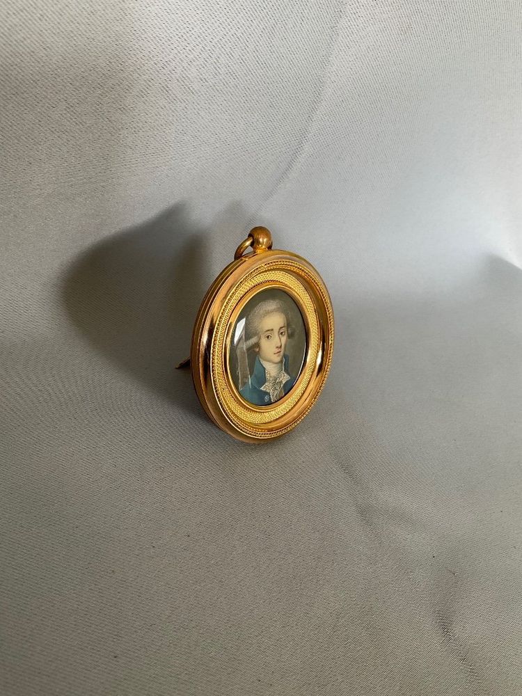 Miniature D’un Gentilhomme Début 19éme Siecle