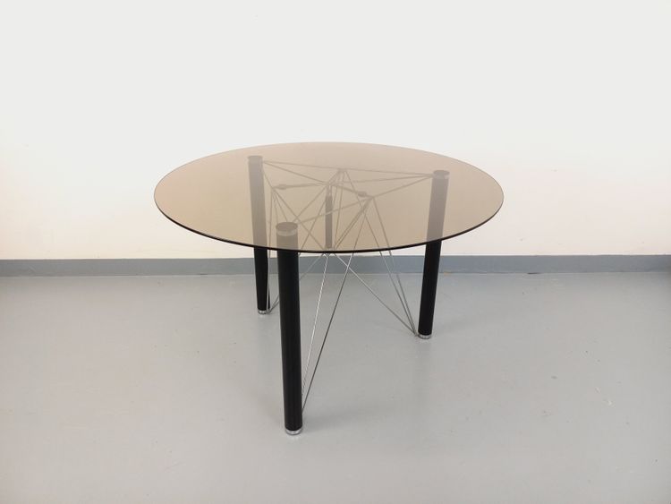 Table à manger ronde vintage en verre fumé, métal noir et métal chromé des années 80